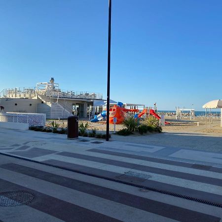 Вілла Casa Vicino Al Mare Ріміні Екстер'єр фото